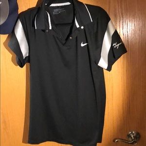 Nike golf L modern fit Drifit newblack Grey strips